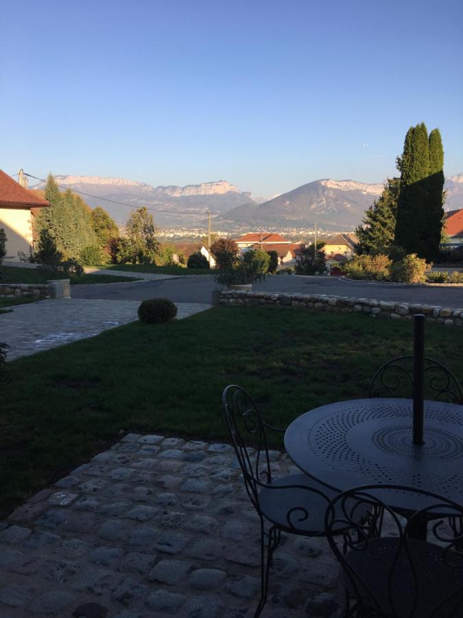 Le Paon Bleu Annecy Poisy Bed & Breakfast Exterior photo