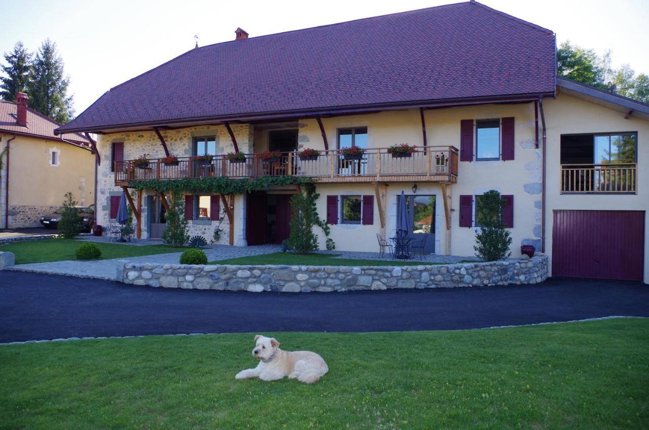 Le Paon Bleu Annecy Poisy Bed & Breakfast Exterior photo